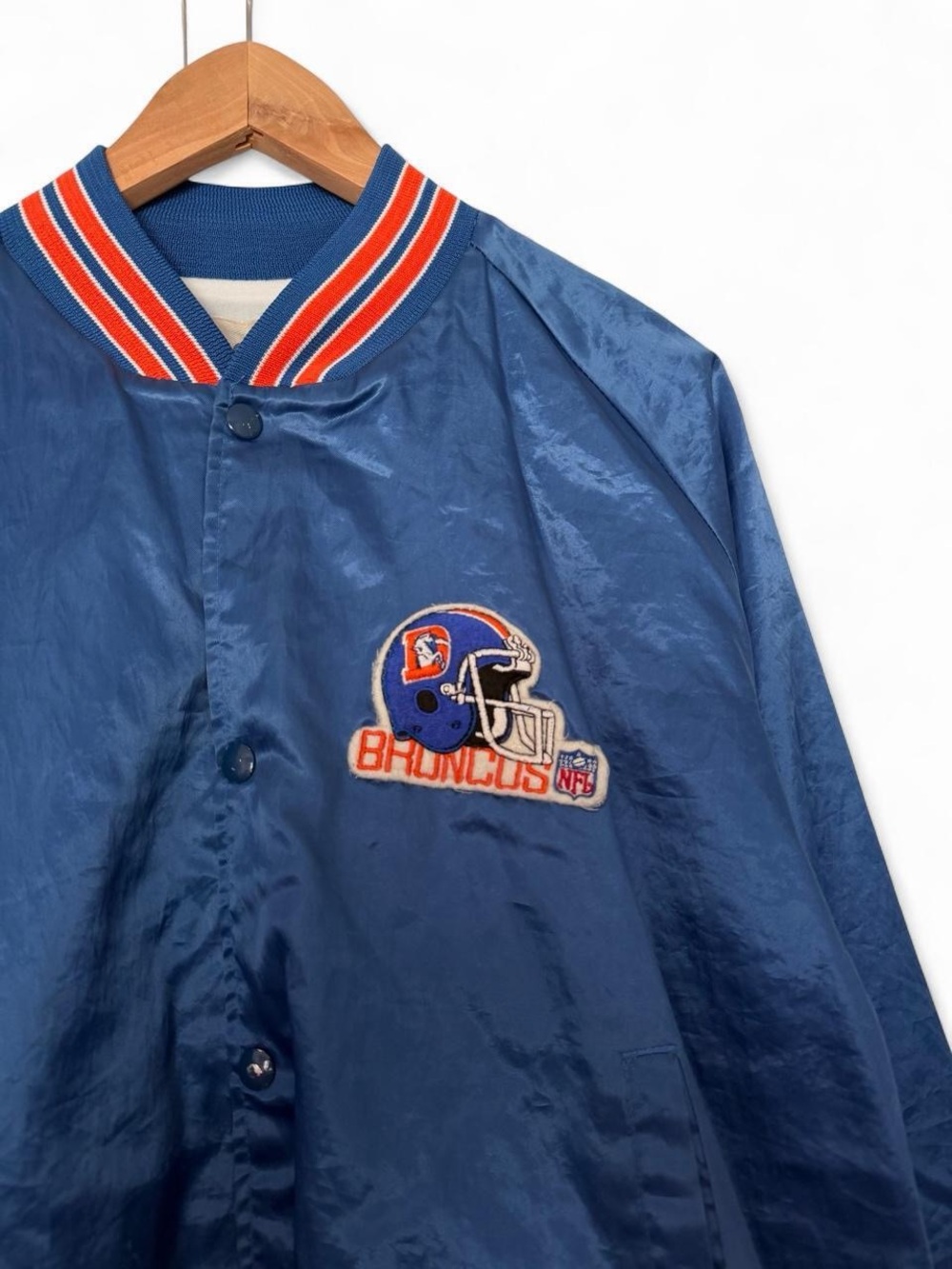 Vintage 90s Denver Broncos blue satin bomber jacket size XL